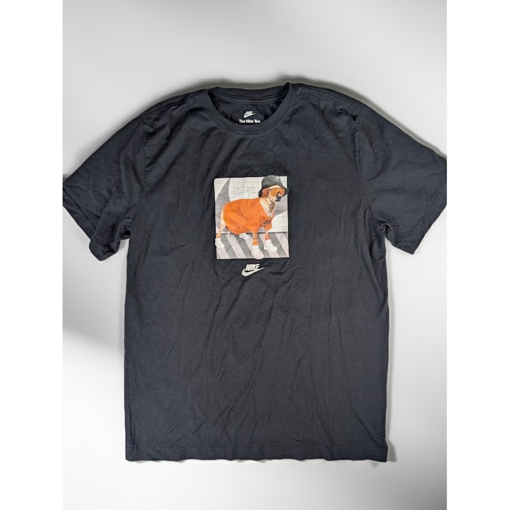 Nike The Nike T Dog with Bucket Hat T Shirt Men's L Black